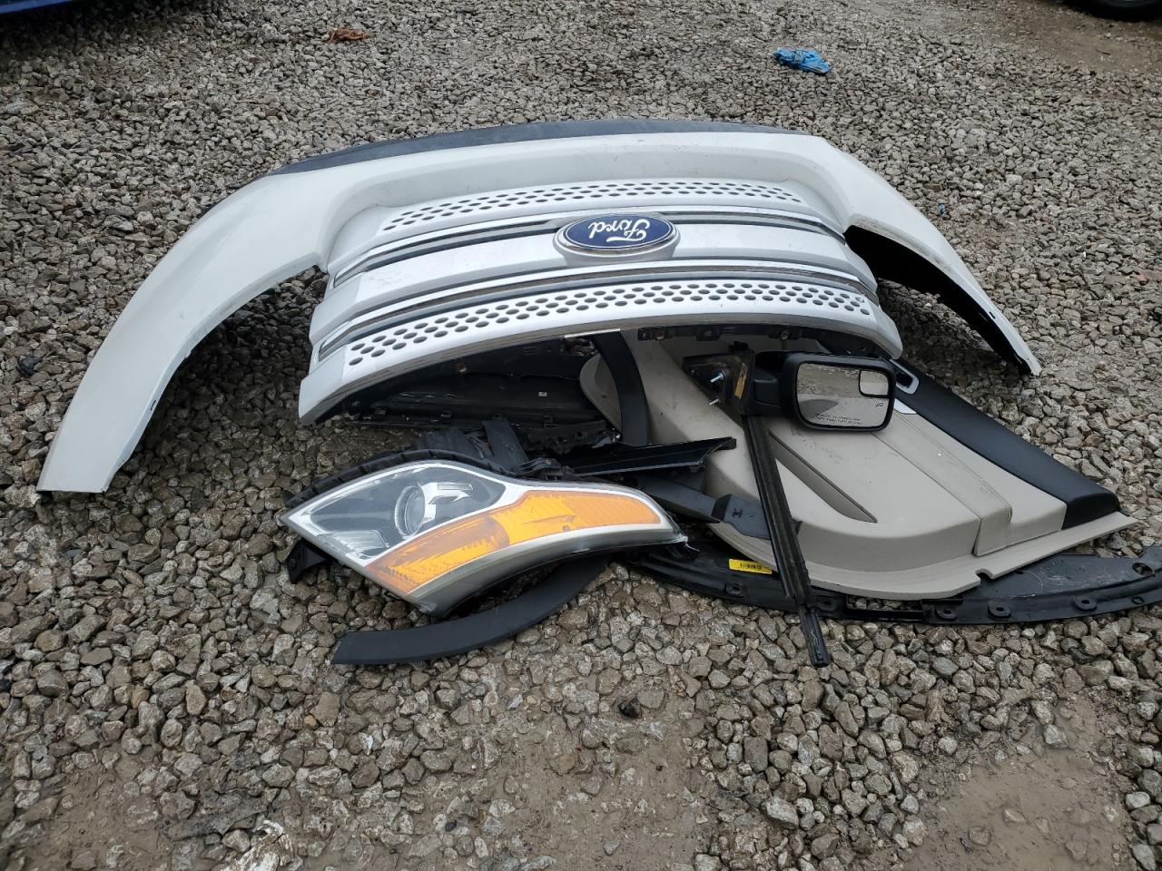 2012 Ford Explorer - Image 13