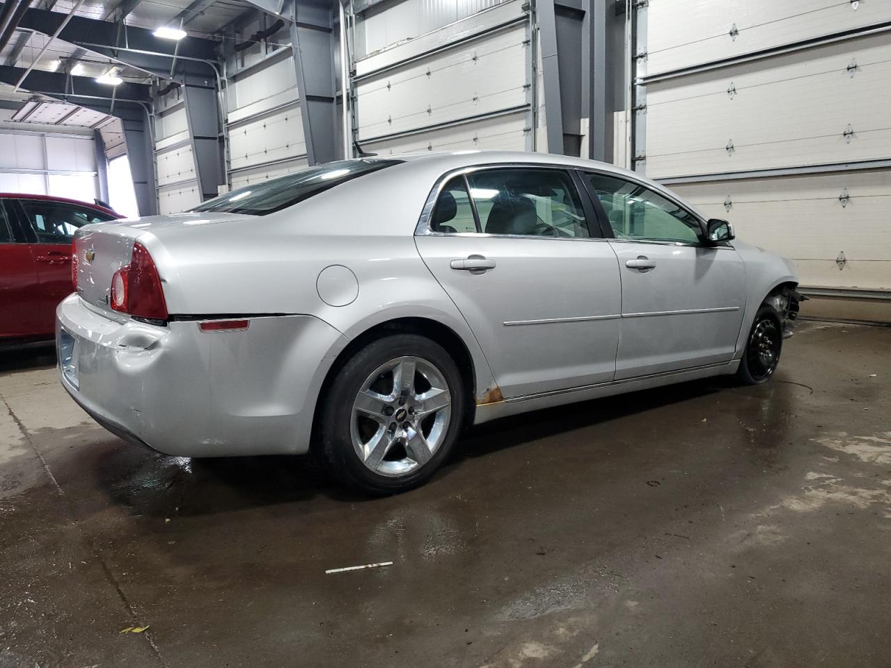 2010 Chevrolet Malibu - Image 3