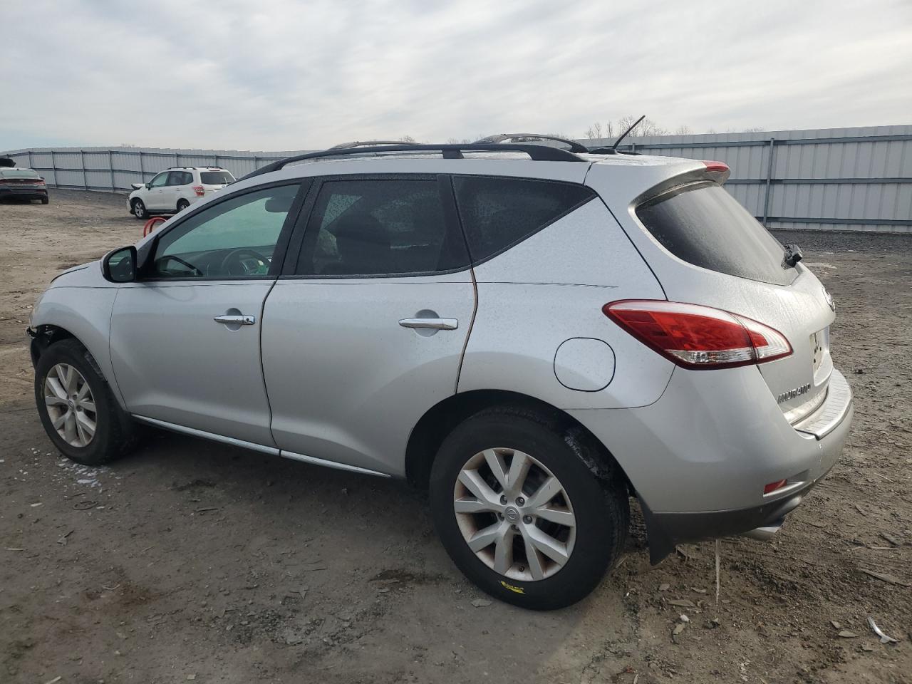 2011 Nissan Murano - Image 2