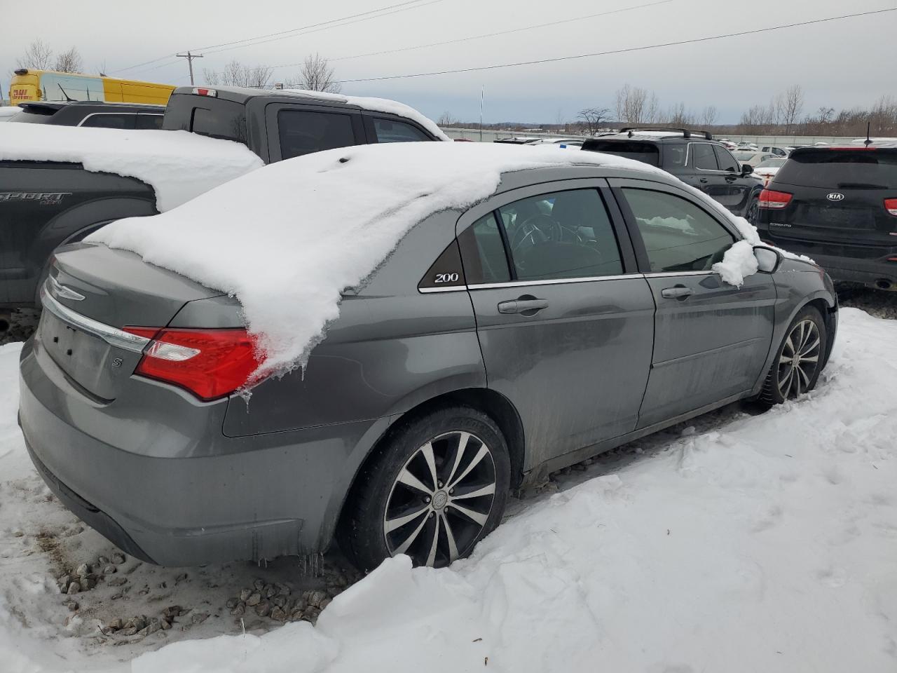 2012 Chrysler 200 - Image 3