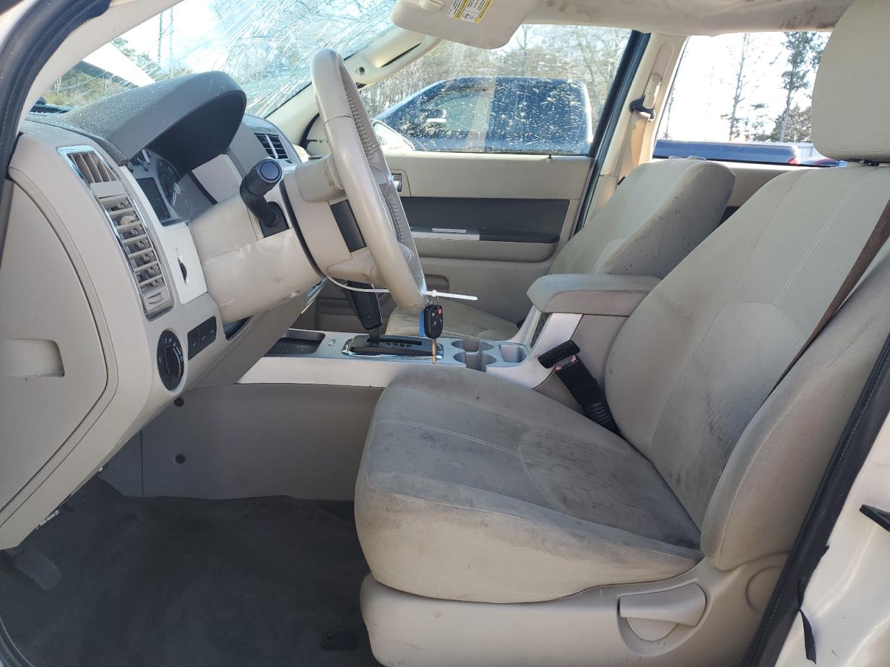 2010 Mercury Mariner - Image 7