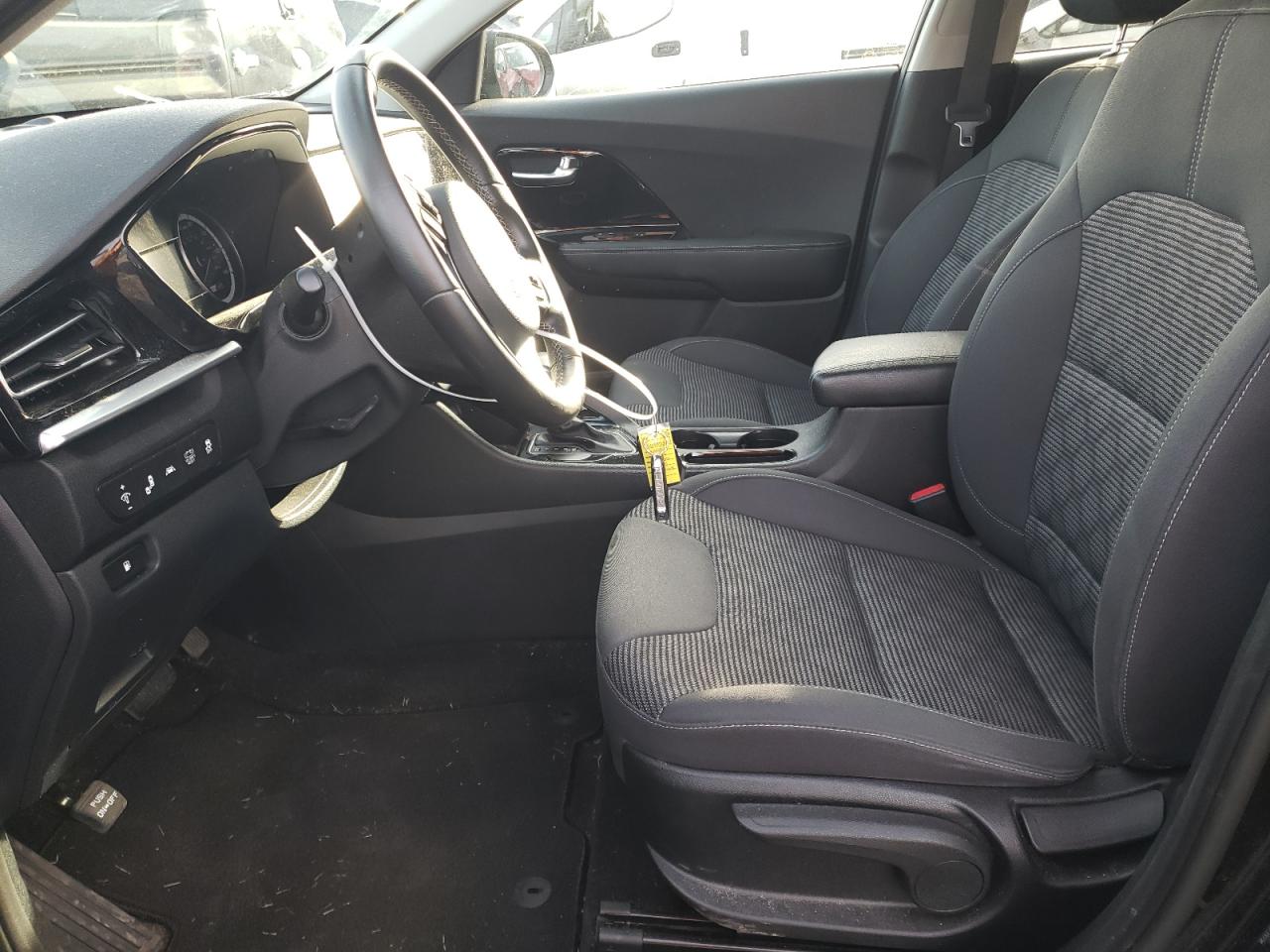 2022 Kia Niro - Image 7