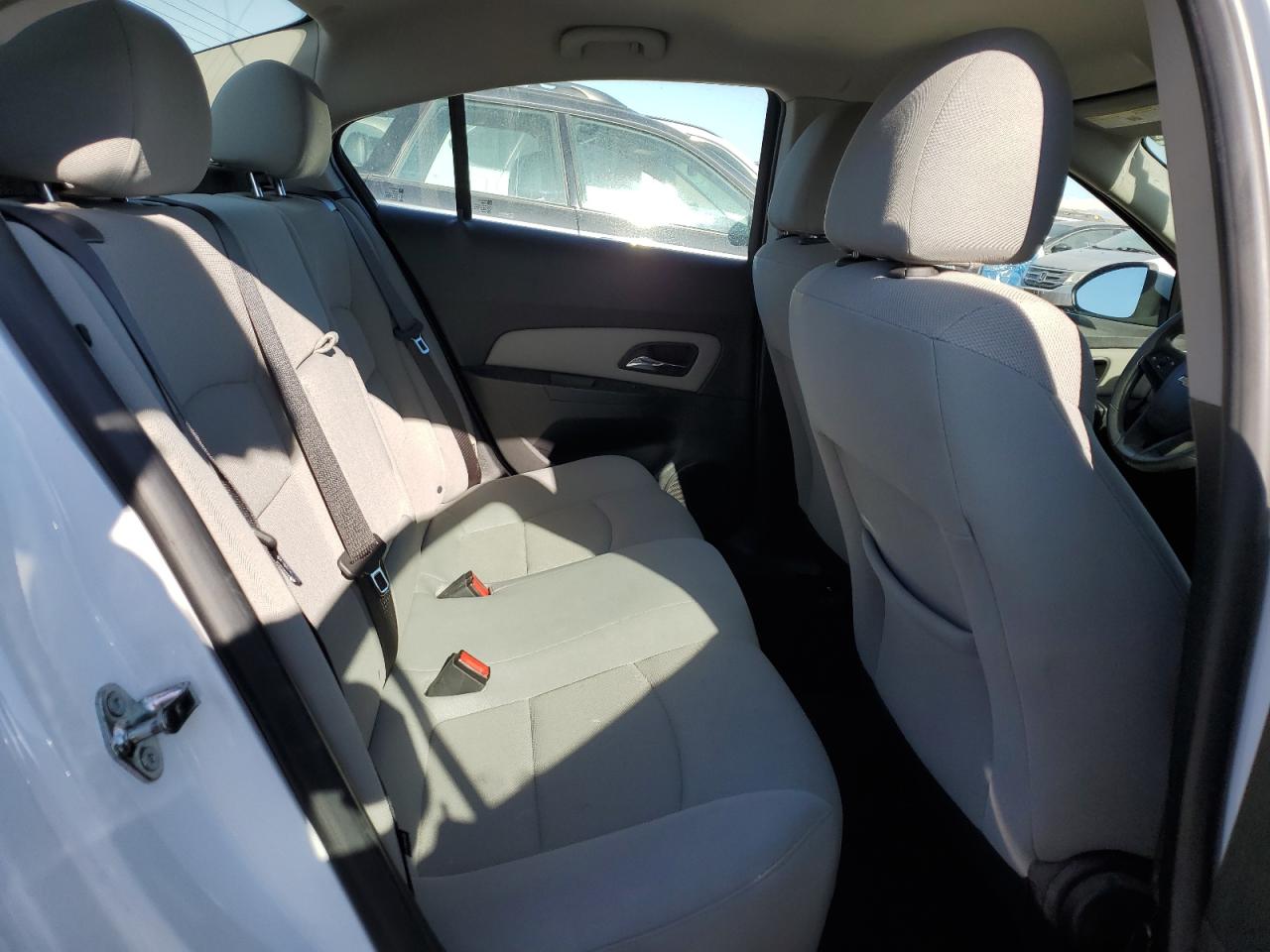 2015 Chevrolet Cruze - Image 10