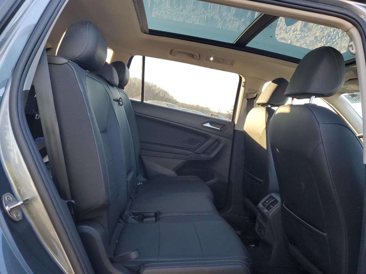 2019 Volkswagen Tiguan - Image 11