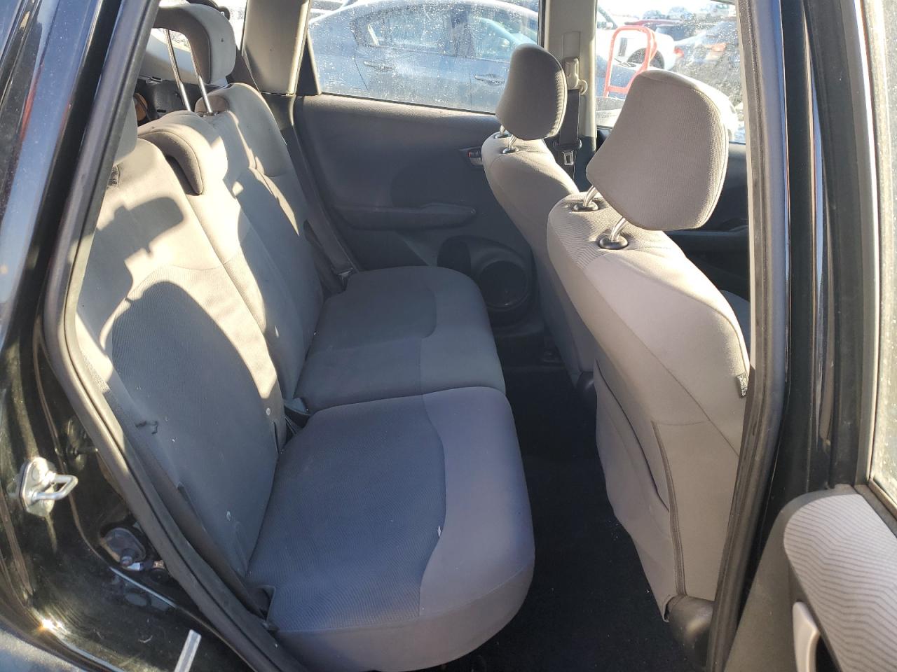2010 Honda Fit - Image 10