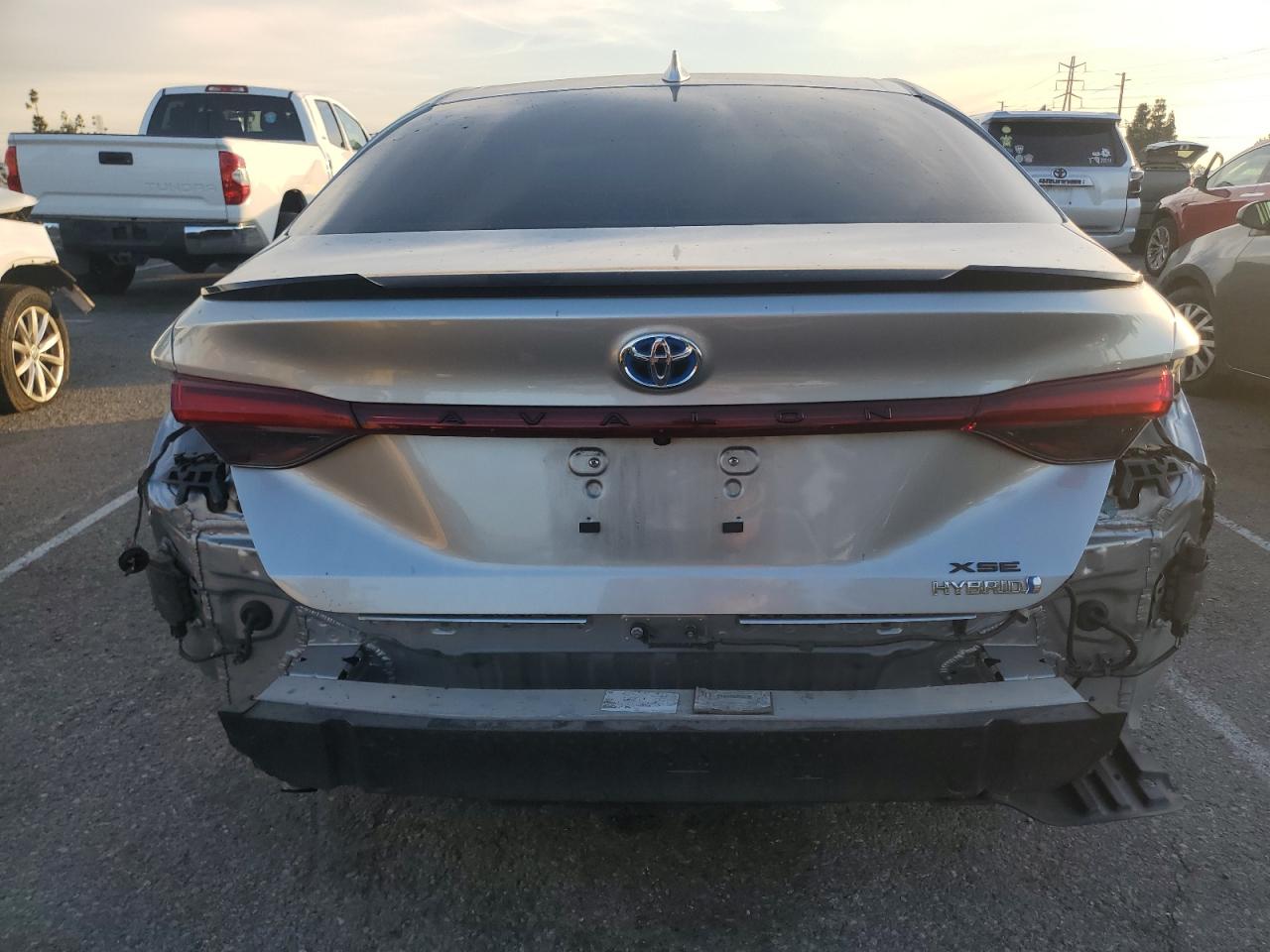 2021 Toyota Avalon - Image 6