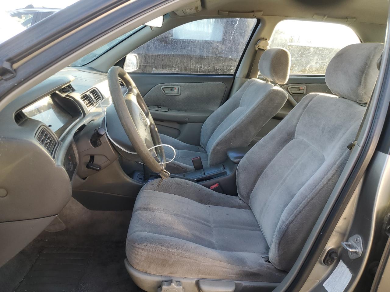 1998 Toyota Camry - Image 7