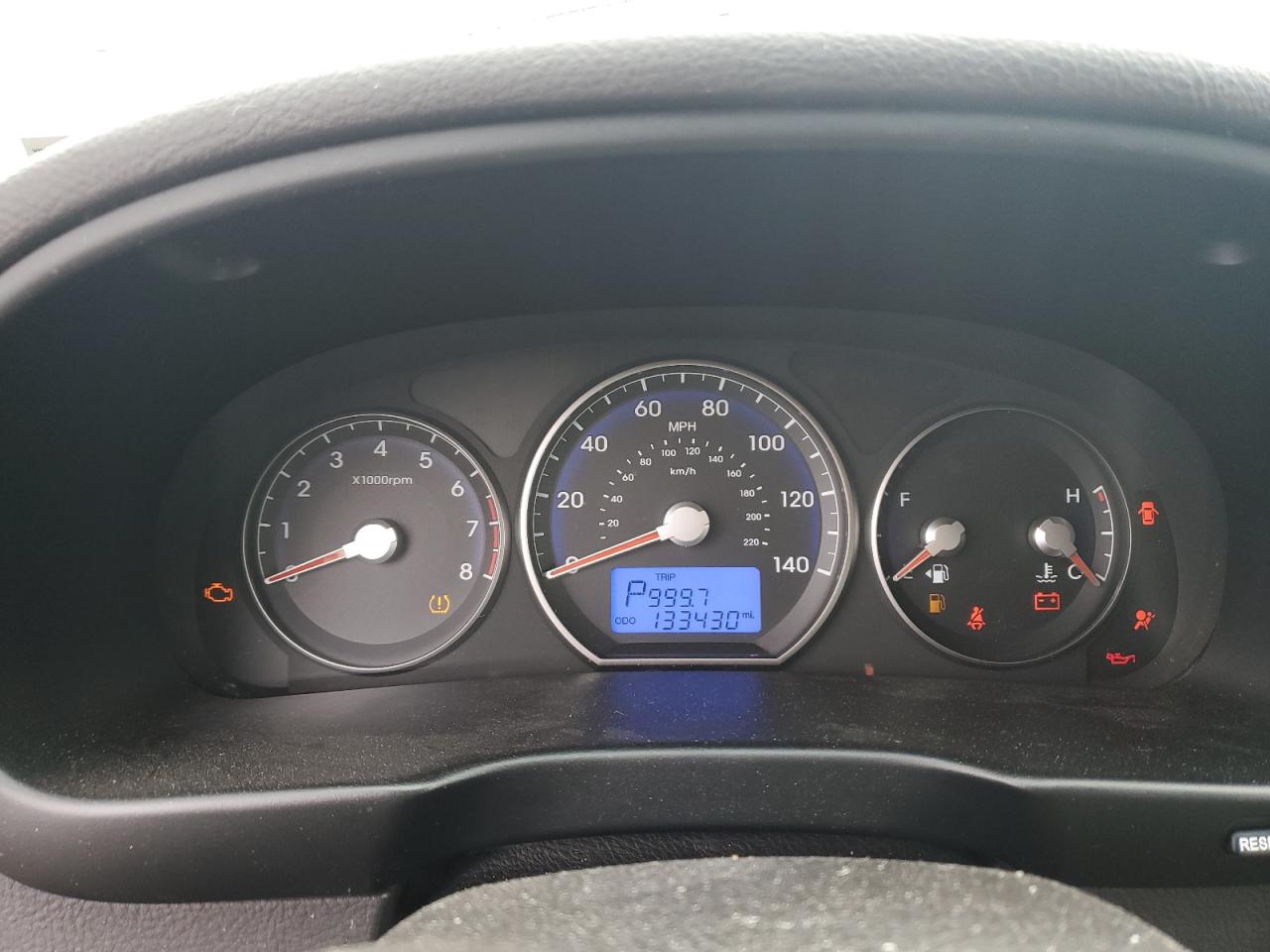 2012 Hyundai Santa Fe - Image 9
