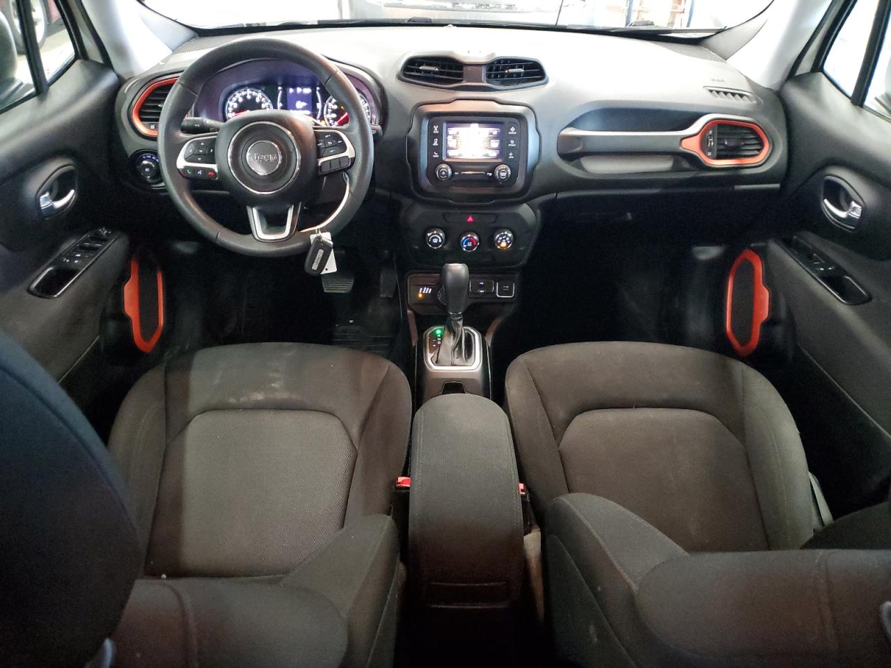 2018 Jeep Renegade - Image 8