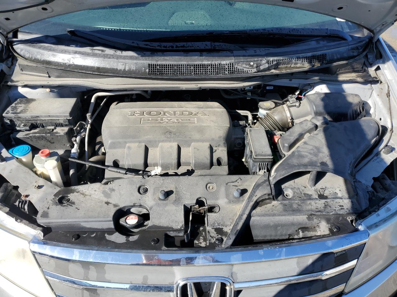 2012 Honda Odyssey - Image 12