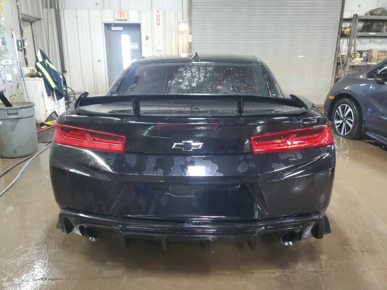 2017 Chevrolet Camaro - Image 6