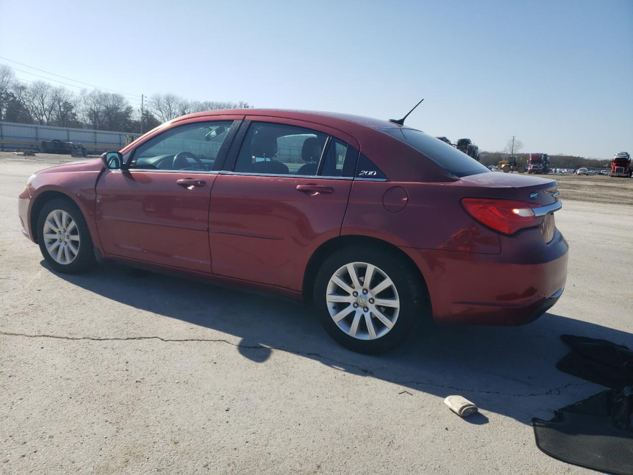 2013 Chrysler 200 - Image 2