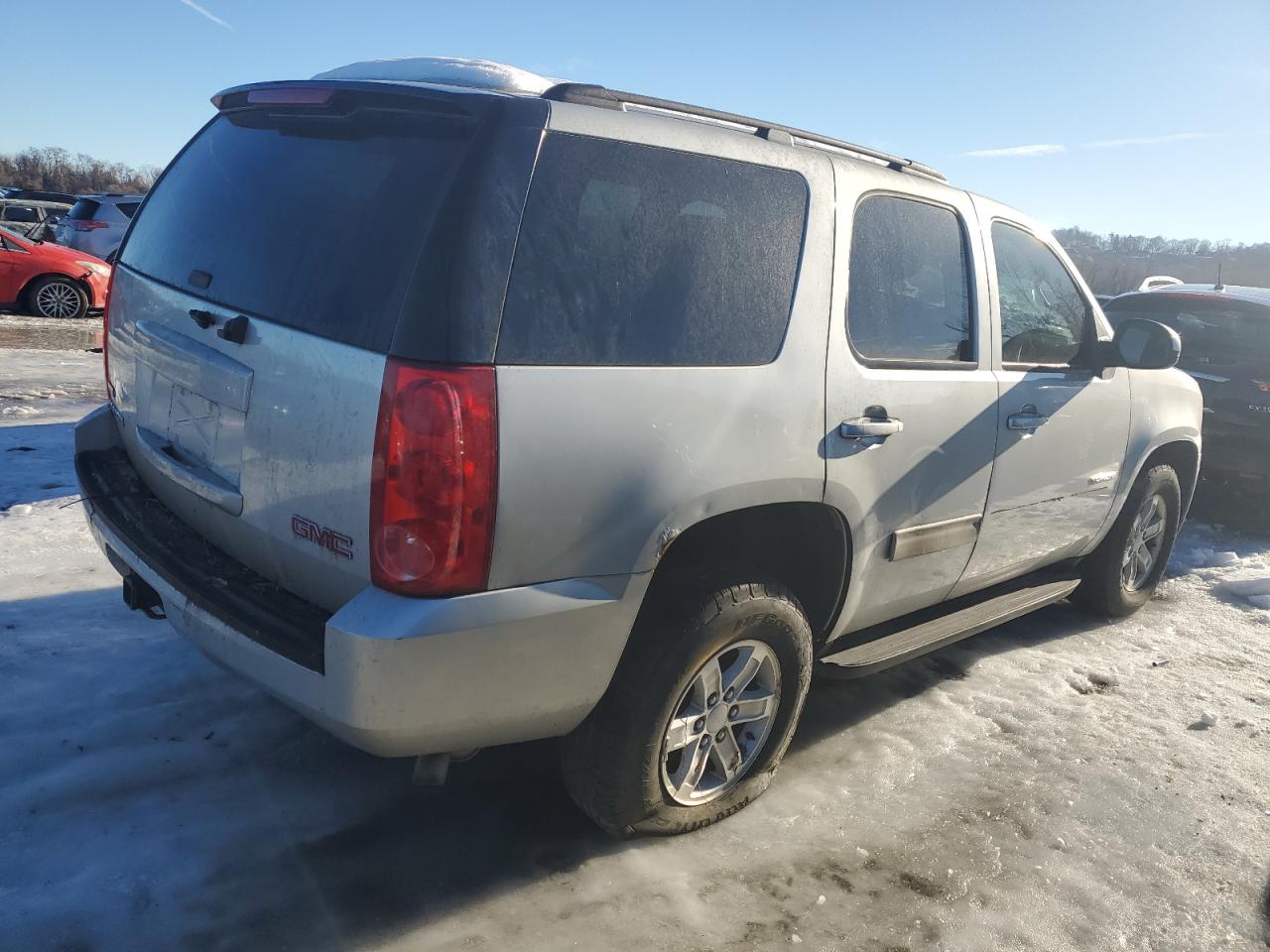 2011 GMC Yukon - Image 3