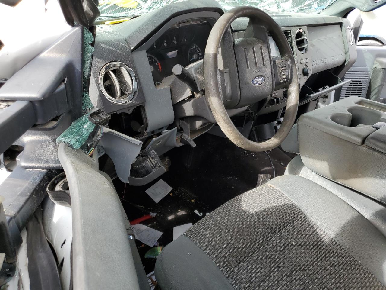 2011 Ford F250 - Image 8