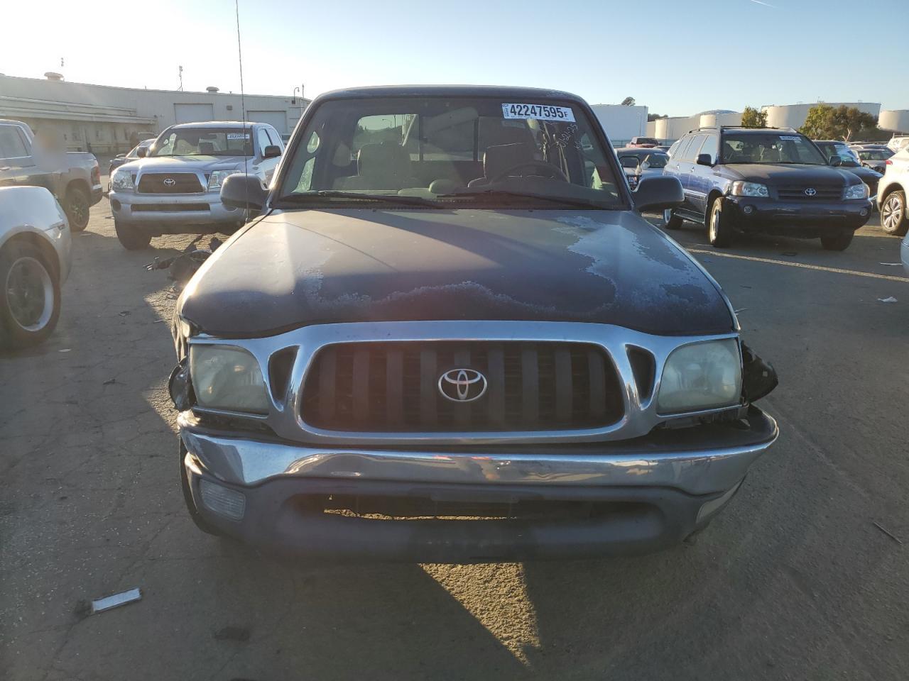 2004 Toyota Tacoma - Image 5