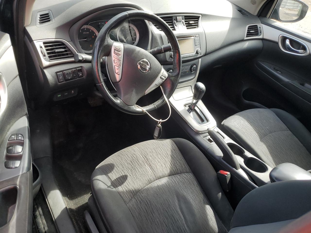 2015 Nissan Sentra - Image 8