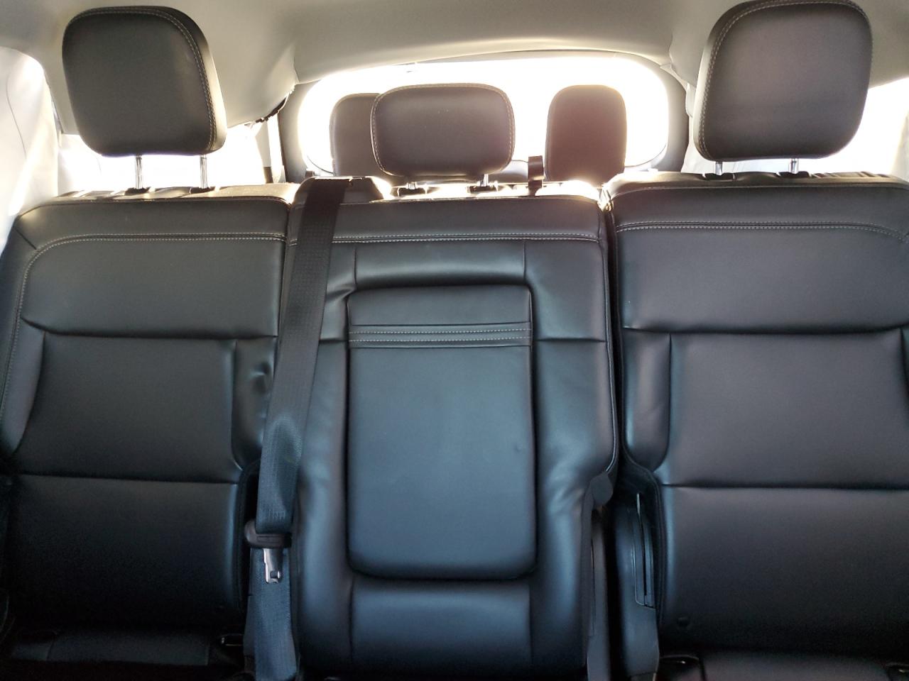 2023 Ford Explorer - Image 10