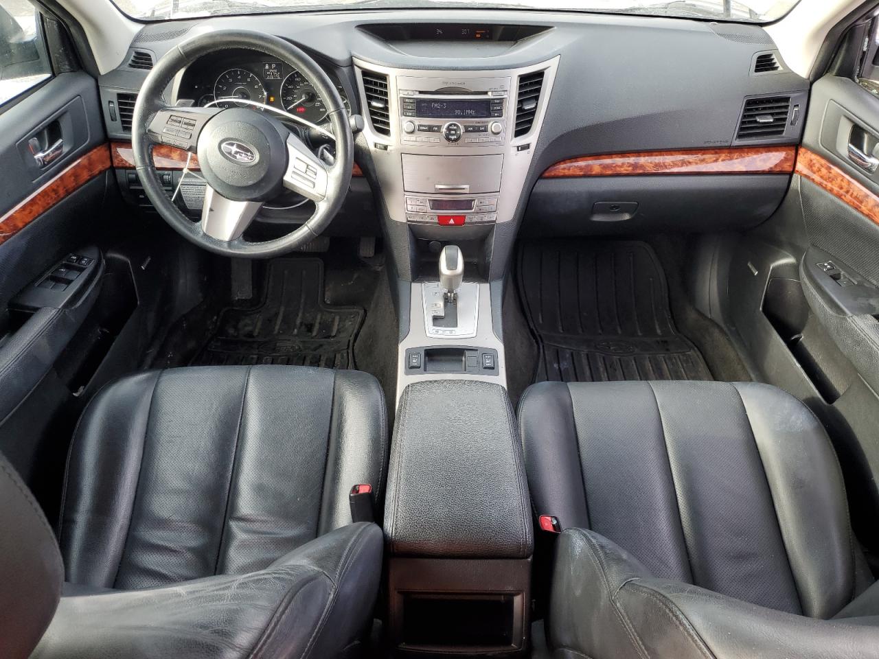 2011 Subaru Outback - Image 8