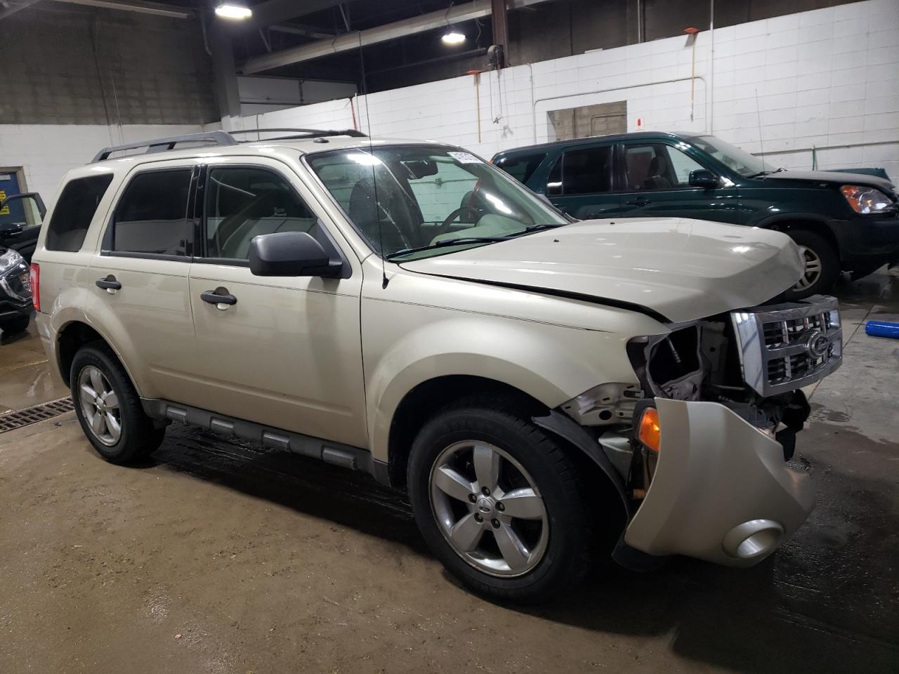 2010 Ford Escape - Image 4