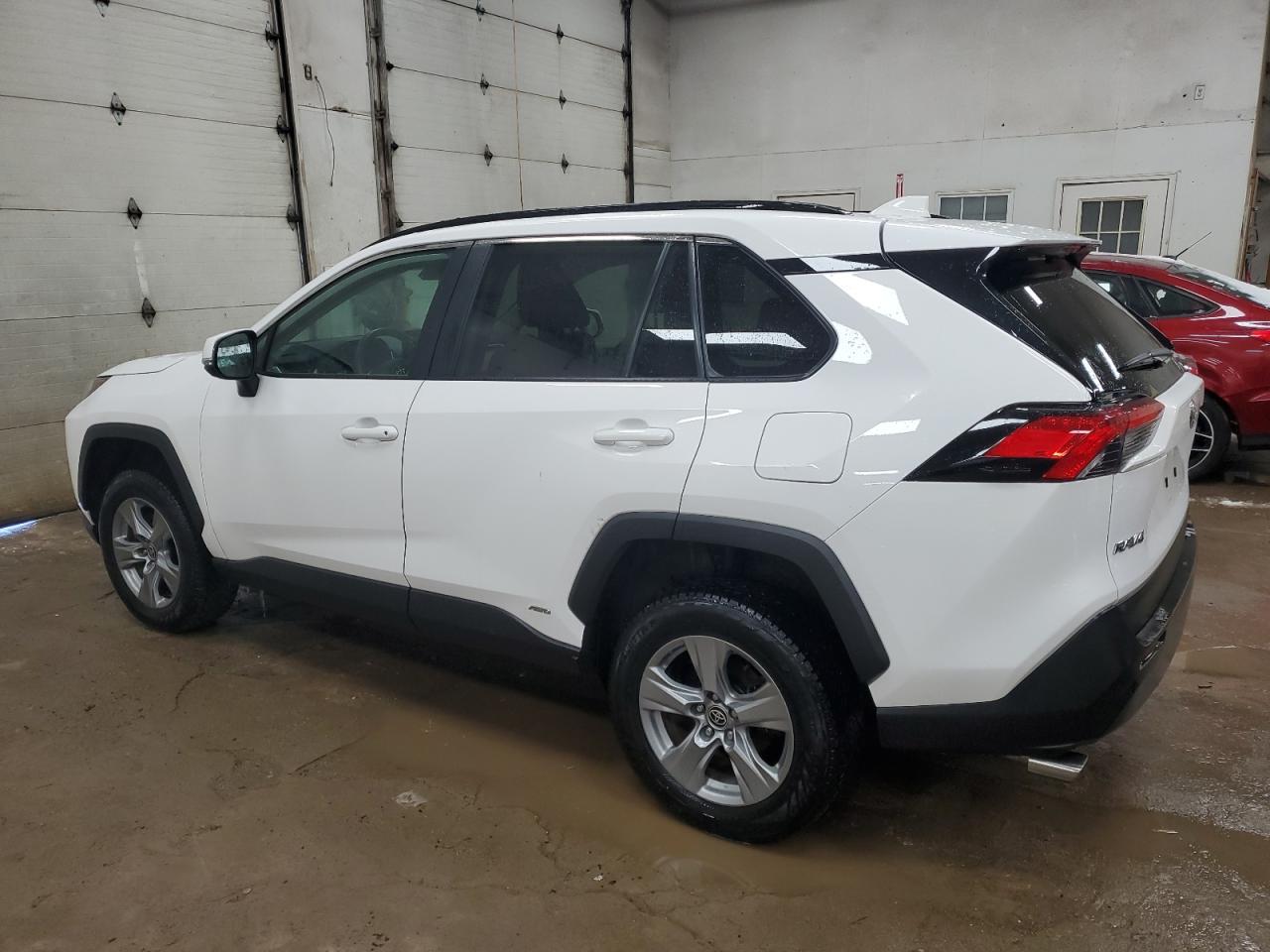 2022 Toyota RAV 4 - Image 2