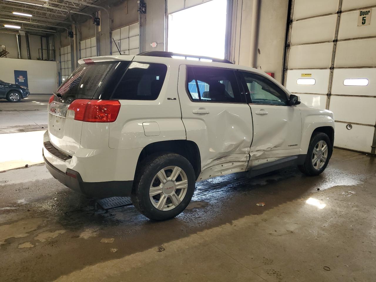 2015 GMC Terrain - Image 3