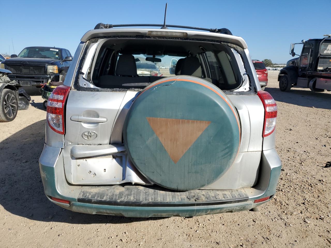 2012 Toyota RAV 4 - Image 6