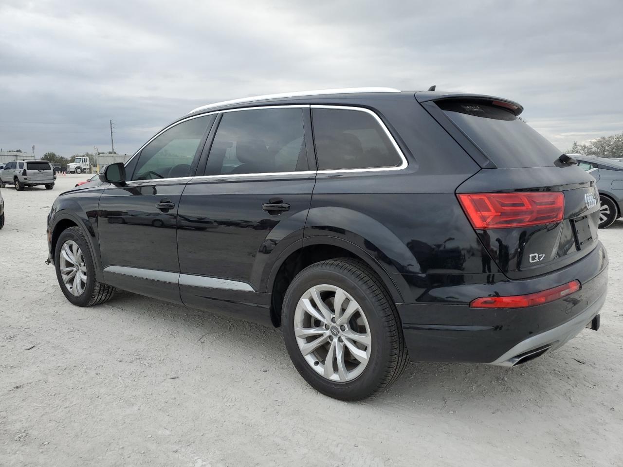 2018 Audi Q7 - Image 2