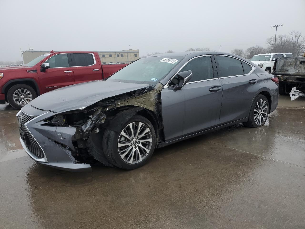 2019 Lexus ES - Image 1
