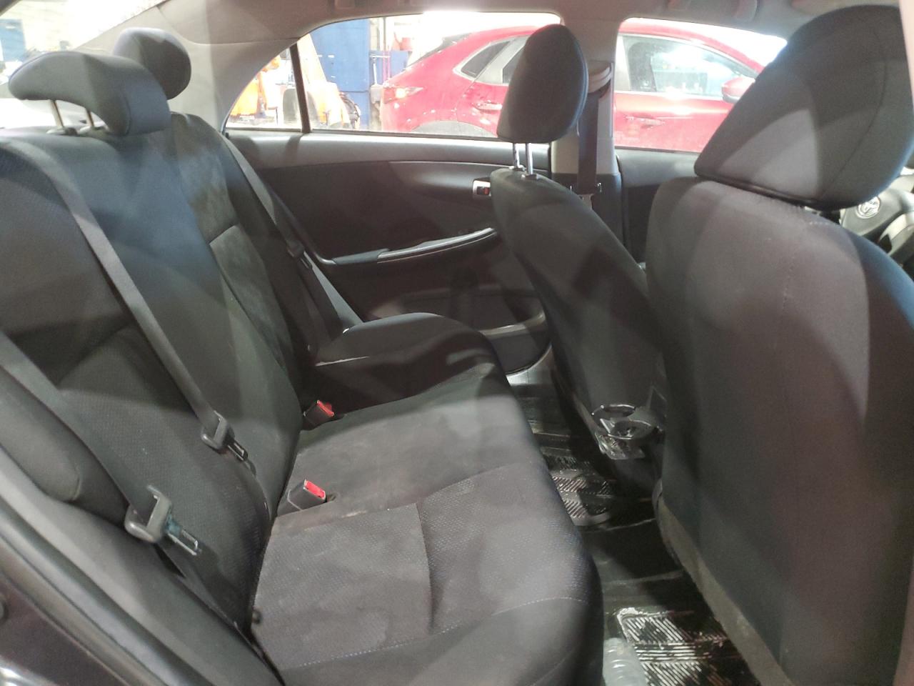 2010 Toyota Corolla - Image 10