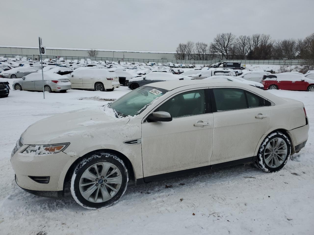 2010 Ford Taurus - Image 1