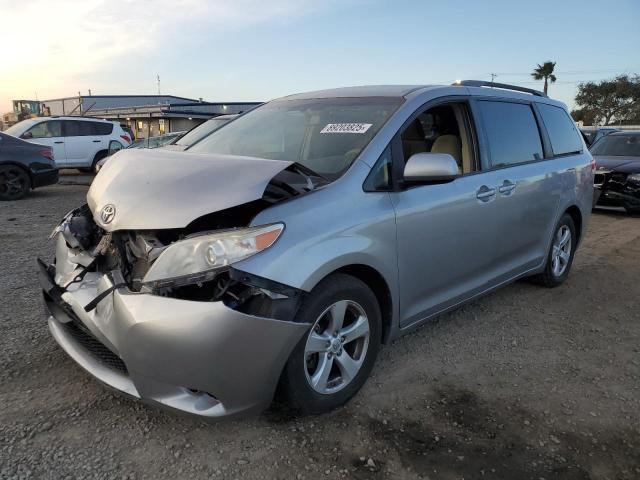 2014 Toyota Sienna Le