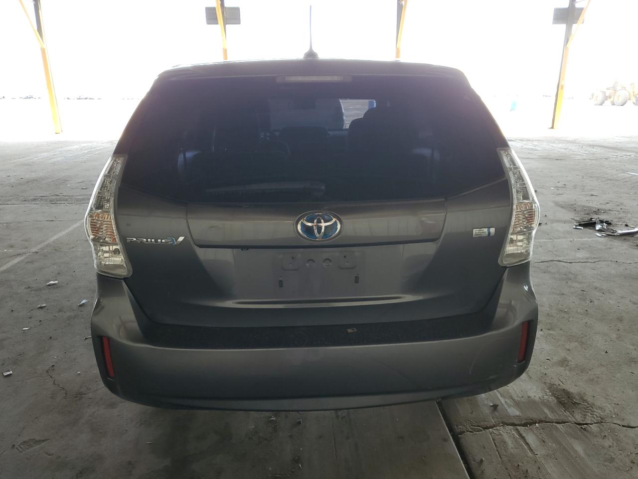 2014 Toyota Prius - Image 6