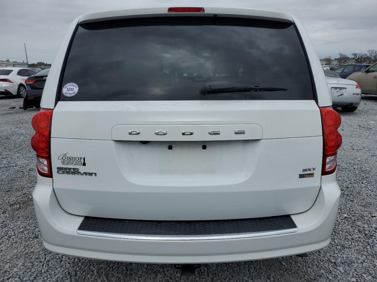 2019 Dodge Caravan - Image 6