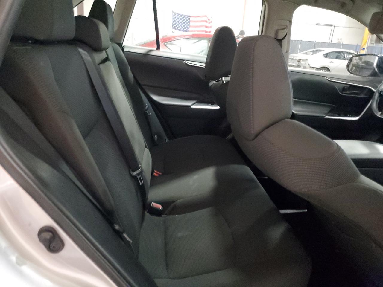 2022 Toyota RAV 4 - Image 11