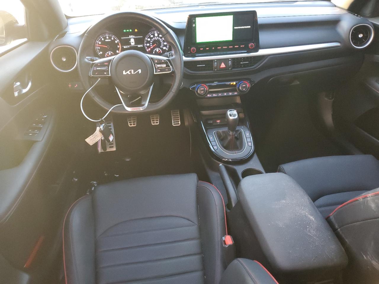 2023 Kia Forte - Image 8