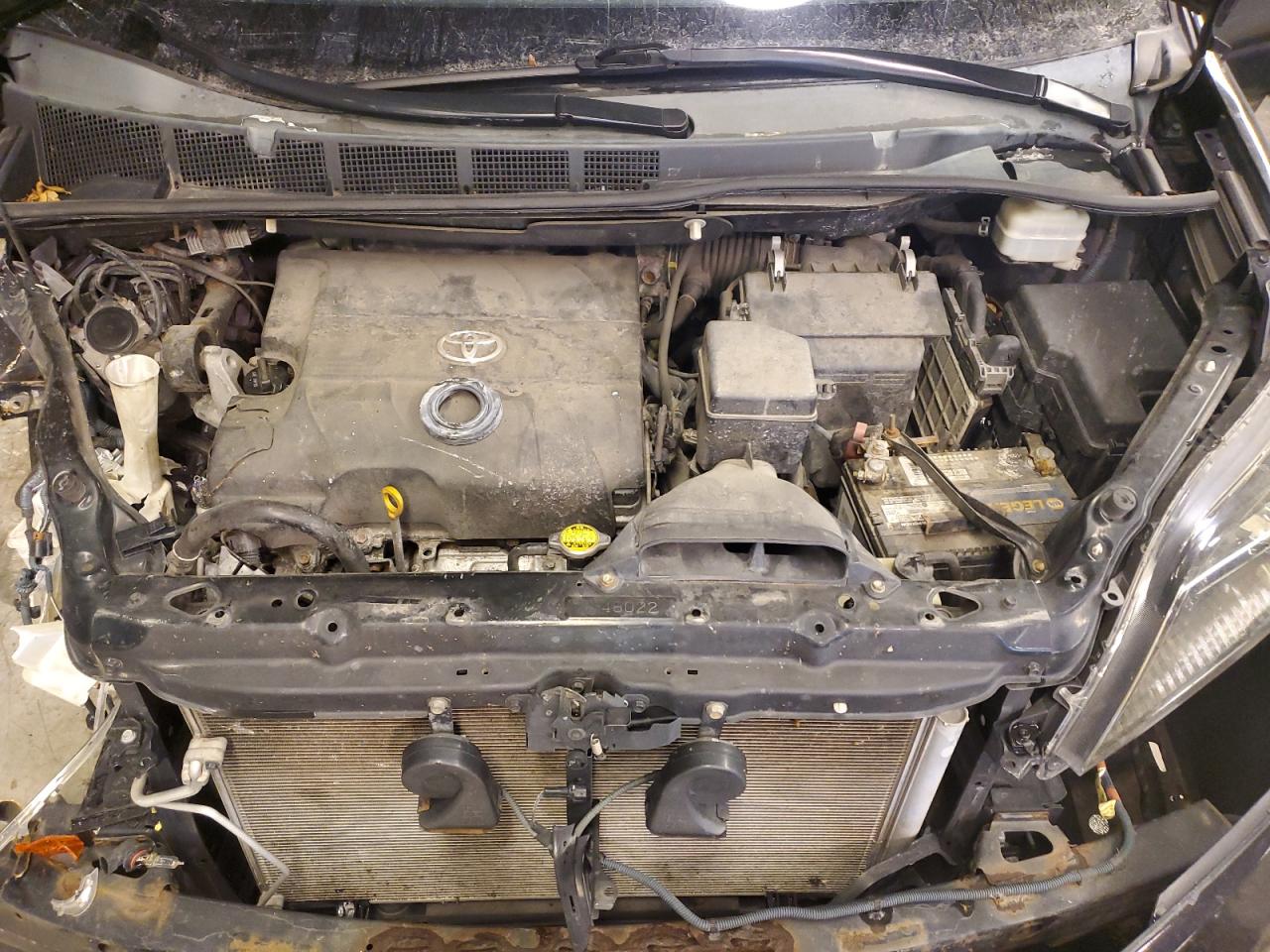 2011 Toyota Sienna - Image 12