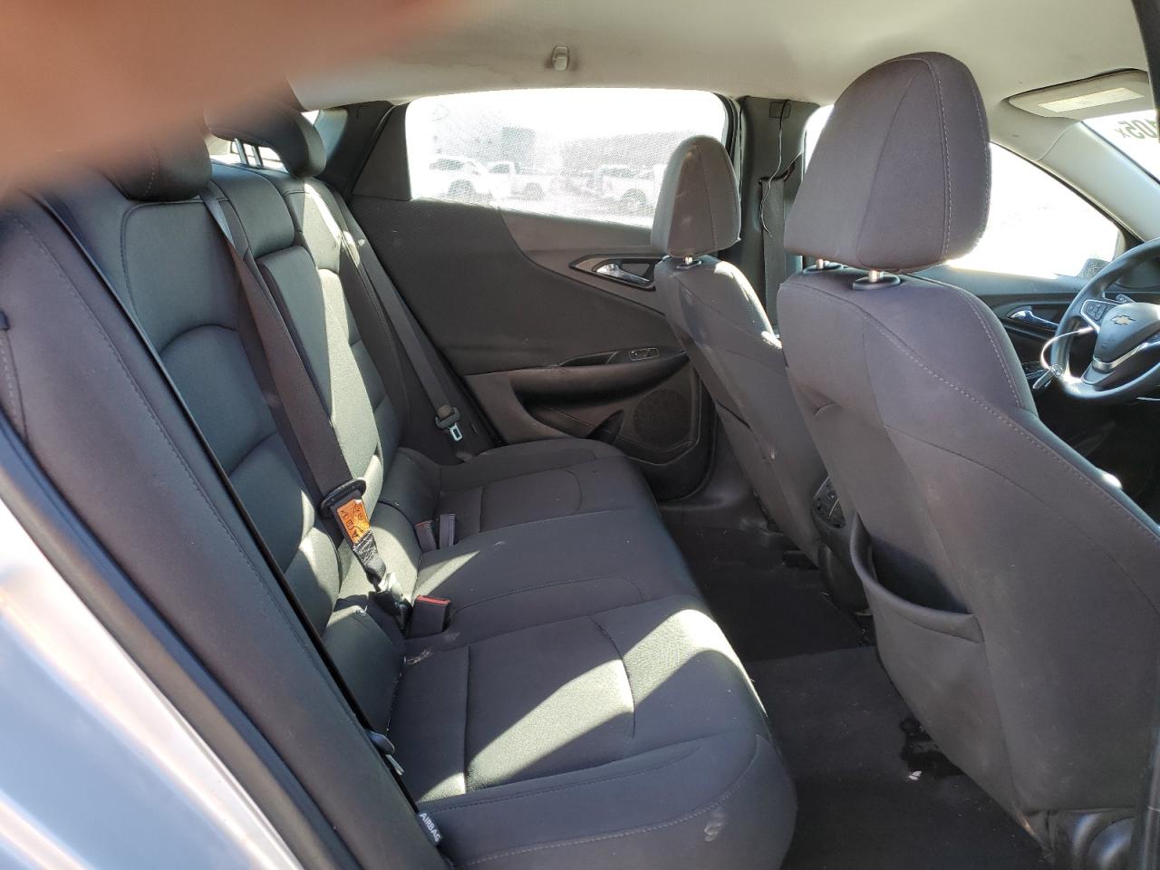 2018 Chevrolet Malibu - Image 10