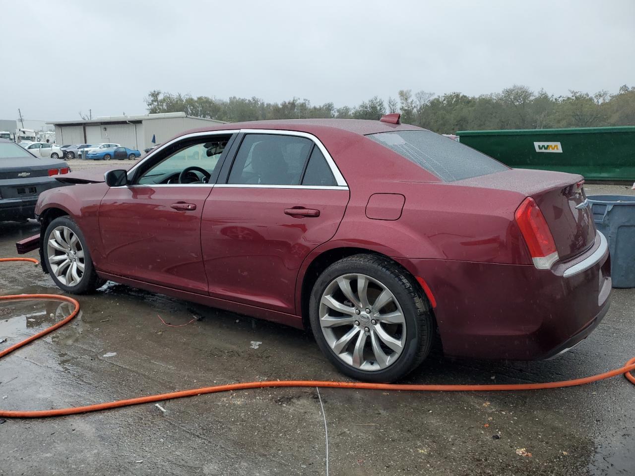 2018 Chrysler 300 - Image 2
