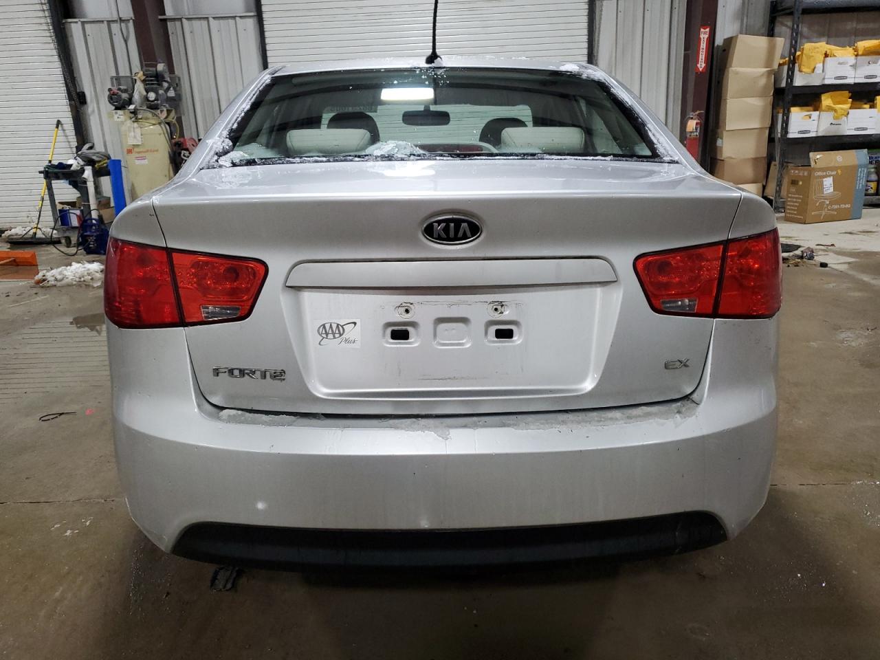 2010 Kia Forte - Image 6