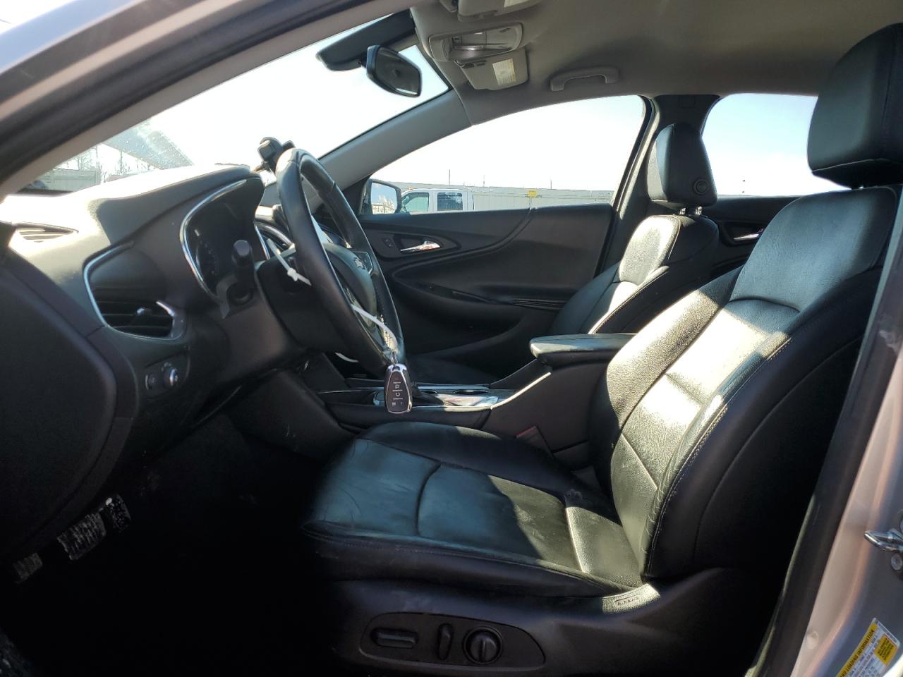 2017 Chevrolet Malibu - Image 7
