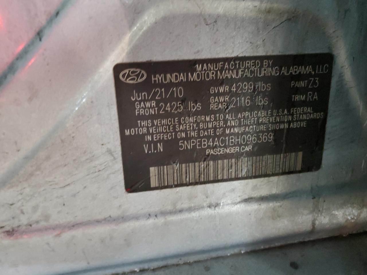 2011 Hyundai Sonata - Image 13