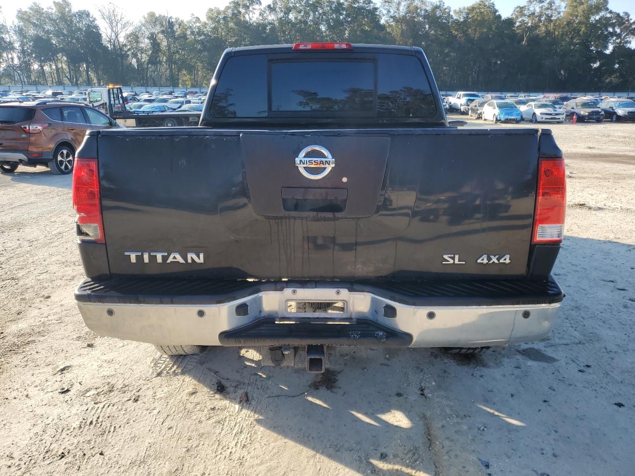 2011 Nissan Titan - Image 6