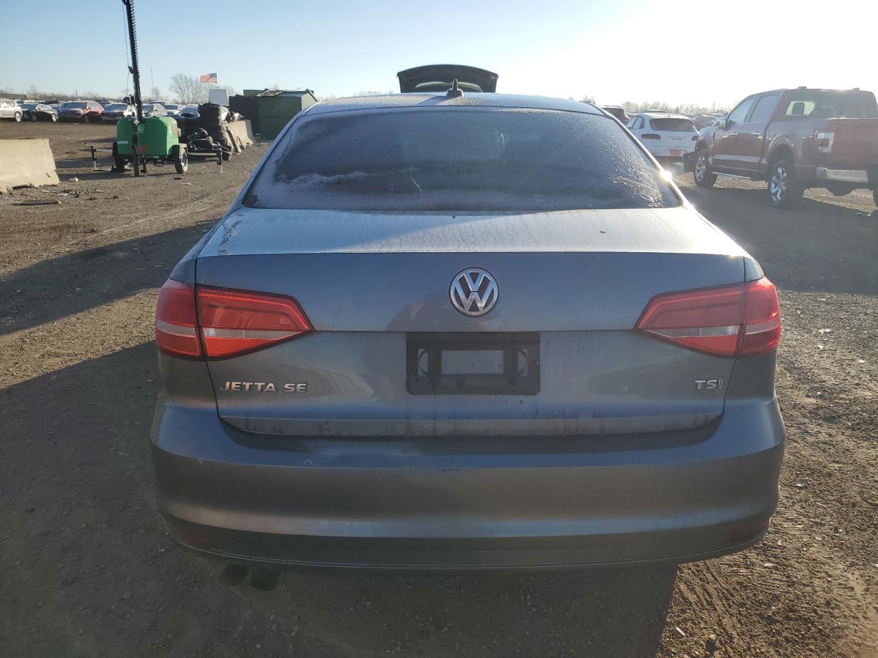 2015 Volkswagen Jetta - Image 6