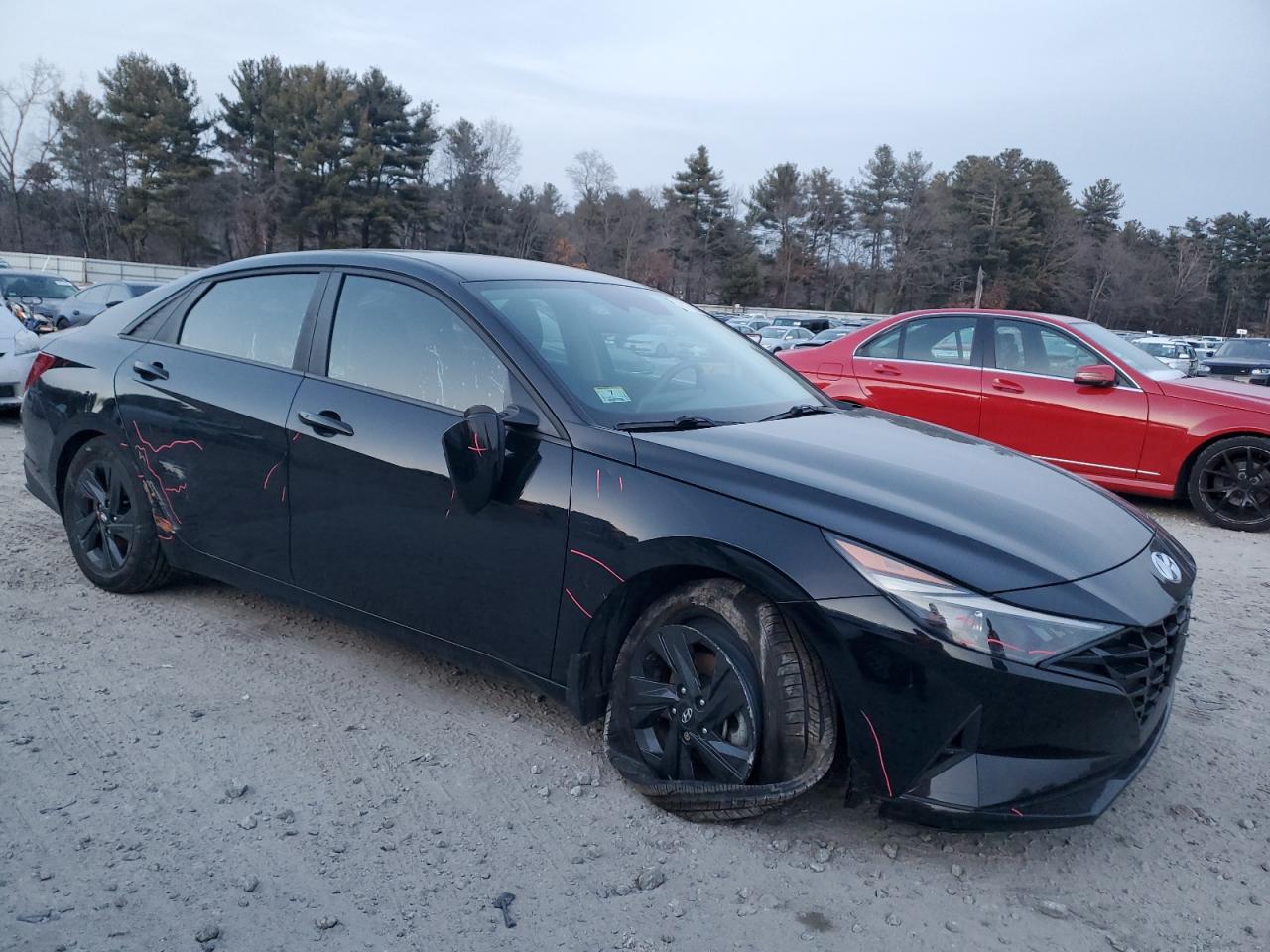 2022 Hyundai Elantra - Image 4