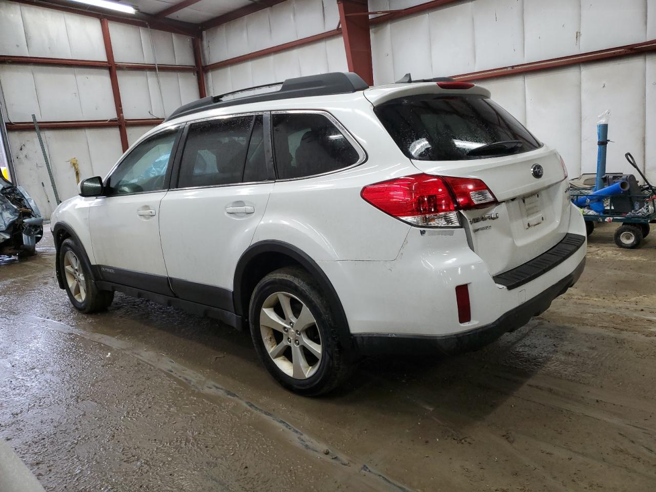 2013 Subaru Outback - Image 2