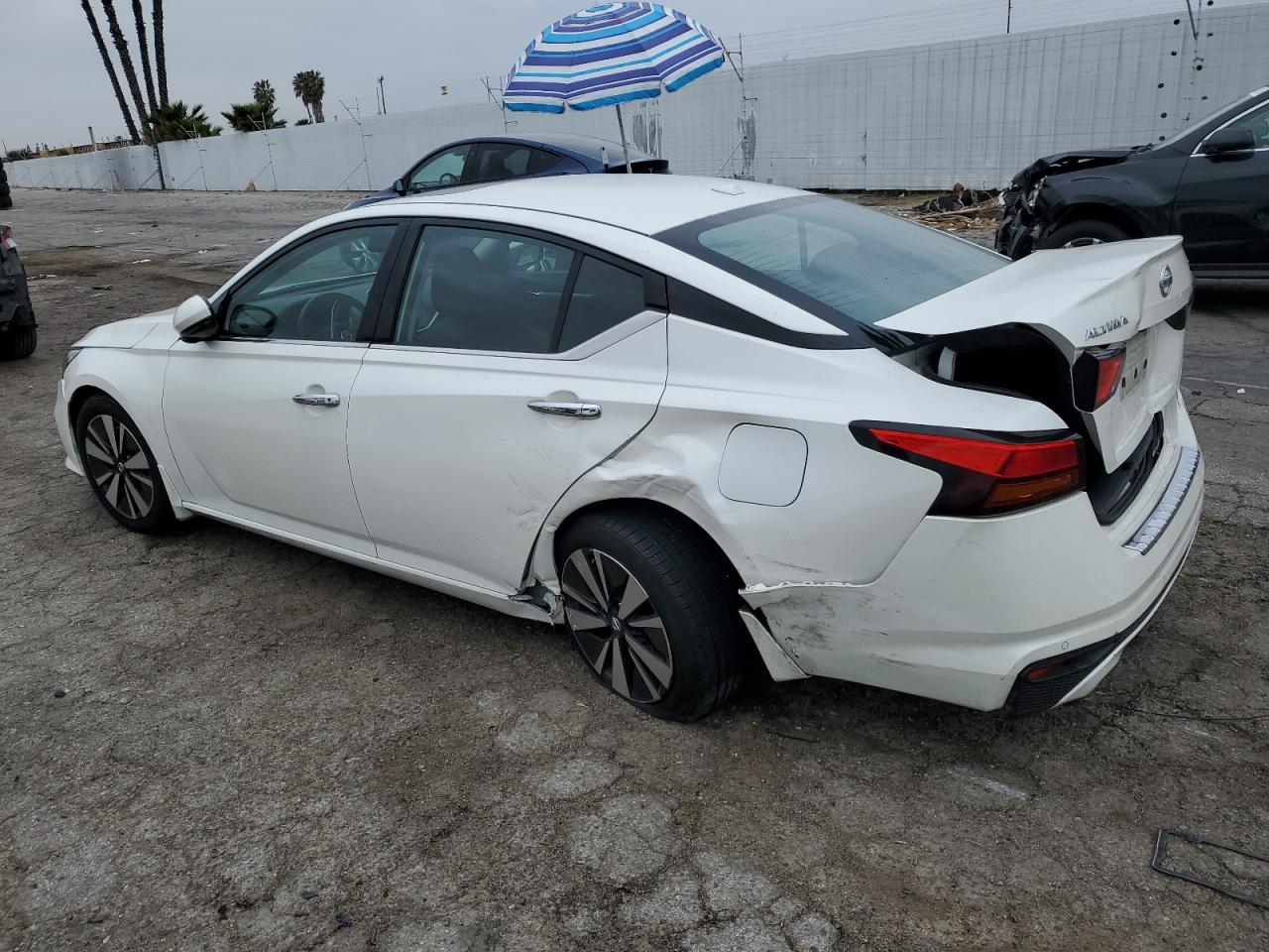 2019 Nissan Altima - Image 2