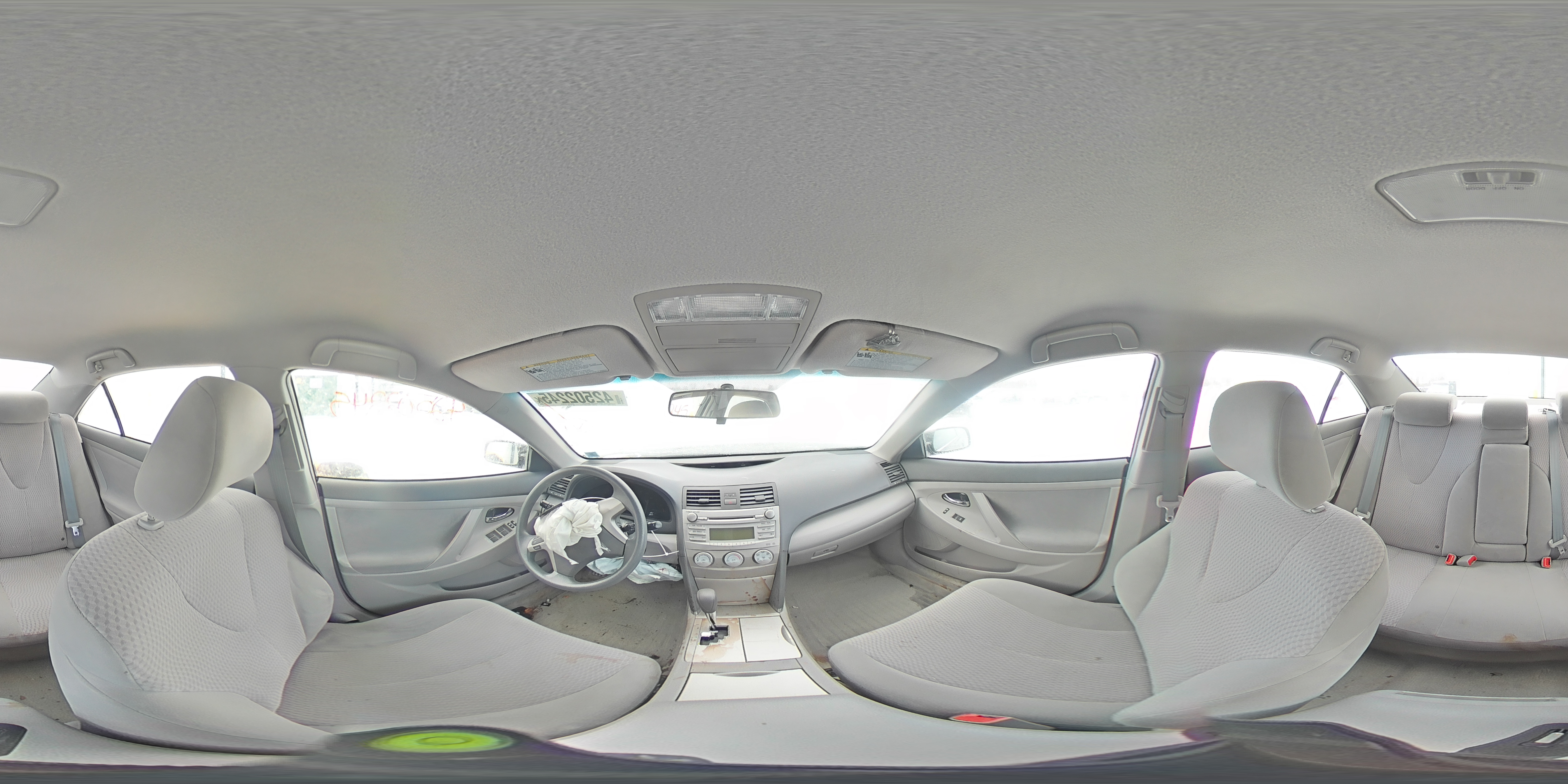 2010 Toyota Camry - Image 13