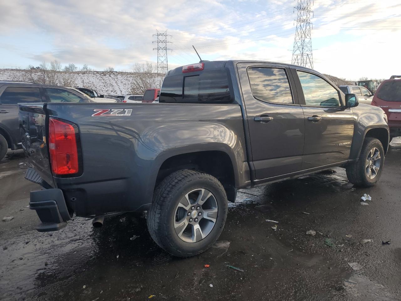 2017 Chevrolet Colorado - Image 3