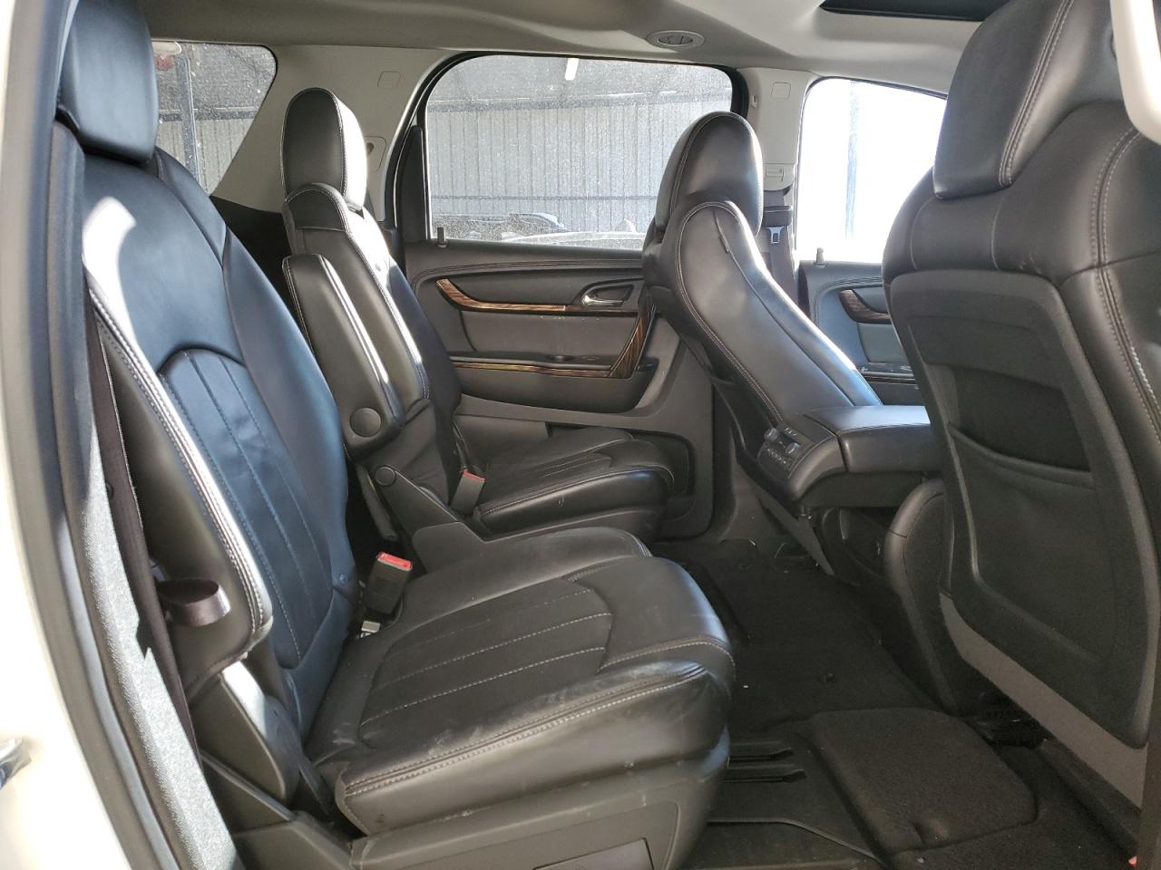 2013 GMC Acadia - Image 11
