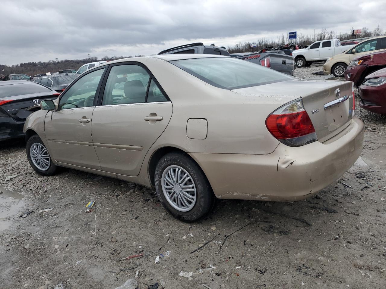 2005 Toyota Camry - Image 2